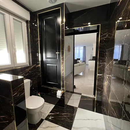 아파트 Tres Beau Paisible T2 Situe Au Centre De En Champagne 1